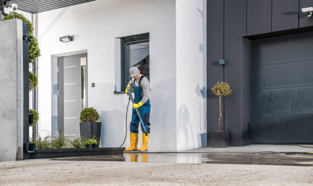 Best Pool Deck Cleaning  in East Vineland, NJ